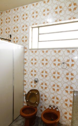 Casa à venda com 229m², 5 quartos e 4 vagasBanheiro da Suíte 1