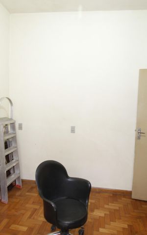 Casa à venda com 229m², 5 quartos e 4 vagasQuarto 2
