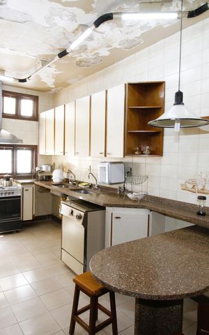 Casa à venda com 229m², 5 quartos e 4 vagasCozinha