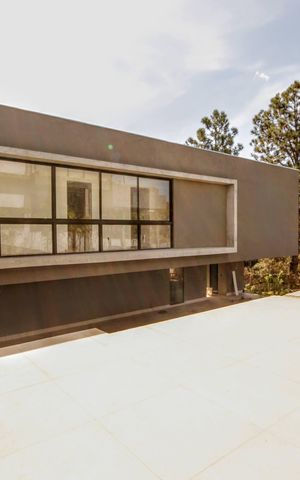 Casa de condomínio à venda com 403m², 4 quartos e 4 vagasfachada