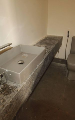 Casa de condomínio à venda com 403m², 4 quartos e 4 vagasLavabo