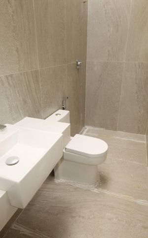 Casa de condomínio à venda com 403m², 4 quartos e 4 vagasbanheiro 2