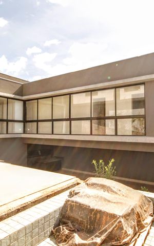 Casa de condomínio à venda com 403m², 4 quartos e 4 vagasFachada