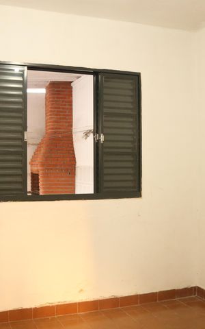 Casa à venda com 320m², 3 quartos e 4 vagasÁrea de Serviço