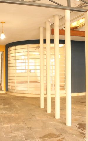 Casa à venda com 320m², 3 quartos e 4 vagasGaragem