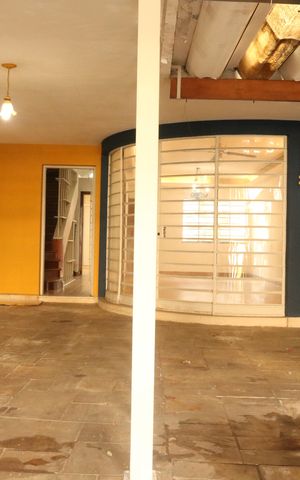 Casa à venda com 320m², 3 quartos e 4 vagasGaragem