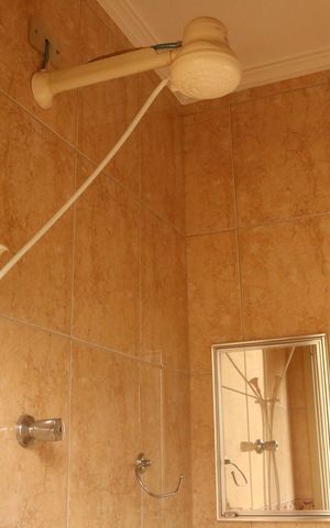 Casa à venda com 320m², 3 quartos e 4 vagasBanheiro 1