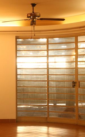 Casa à venda com 320m², 3 quartos e 4 vagasSala