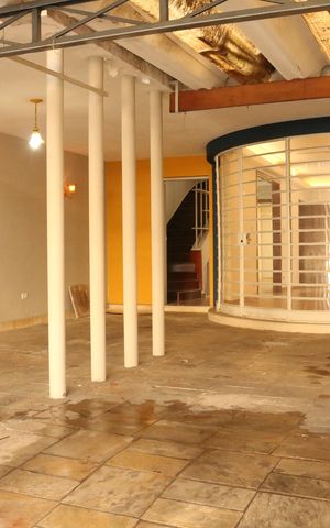 Casa à venda com 320m², 3 quartos e 4 vagasGaragem