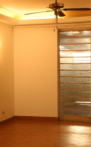 Casa à venda com 320m², 3 quartos e 4 vagasSala