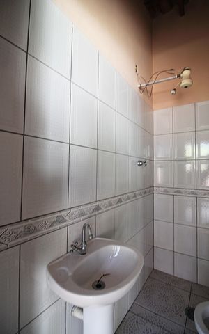 Casa à venda com 380m², 3 quartos e 4 vagasBanheiro de Serviço