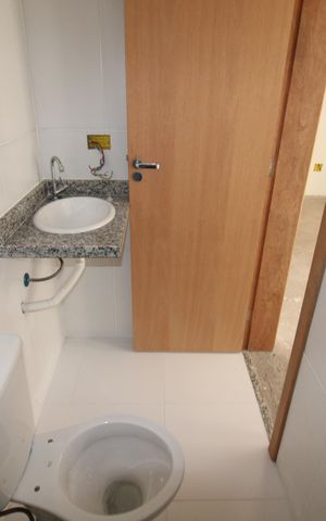 Apartamento à venda com 62m², 2 quartos e 1 vagaBanheiro da Suíte 2
