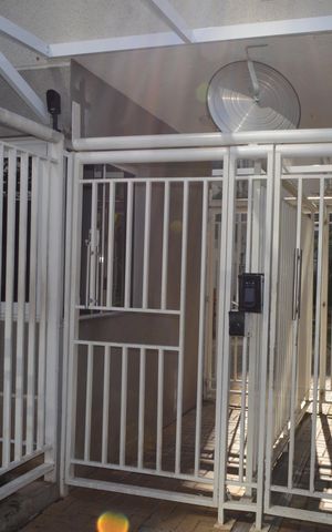 Apartamento à venda com 36m², 1 quarto e sem vagaFachada + Plaquinha