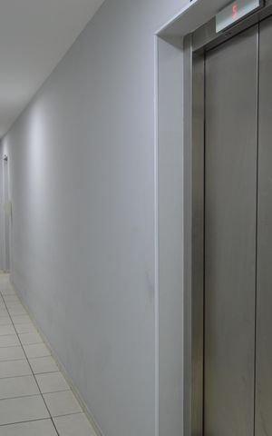 Apartamento à venda com 36m², 1 quarto e sem vagaElevador