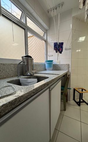 Apartamento à venda com 200m², 3 quartos e 2 vagasÁrea de serviço