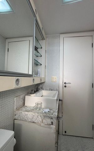 Apartamento à venda com 200m², 3 quartos e 2 vagasBanheiro Suíte