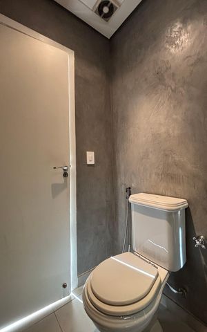 Apartamento à venda com 200m², 3 quartos e 2 vagasLavabo