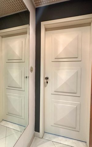 Apartamento à venda com 165m², 3 quartos e 1 vaga Apartamento à venda com 165m², 3 quartos e 1 vagaEntrada
