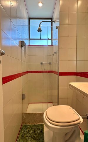Apartamento à venda com 165m², 3 quartos e 1 vaga Apartamento à venda com 165m², 3 quartos e 1 vagaBanheiro