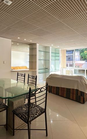 Apartamento à venda com 165m², 3 quartos e 1 vaga Apartamento à venda com 165m², 3 quartos e 1 vagaSala