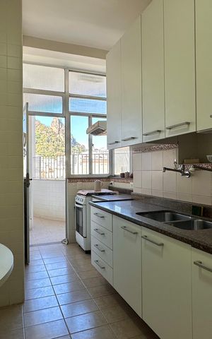Apartamento à venda com 165m², 3 quartos e 1 vaga Apartamento à venda com 165m², 3 quartos e 1 vagaCozinha