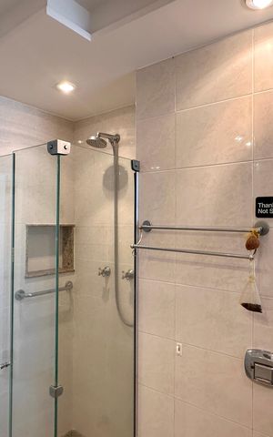 Apartamento à venda com 165m², 3 quartos e 1 vaga Apartamento à venda com 165m², 3 quartos e 1 vagaBanheiro