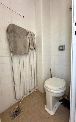 Apartamento à venda com 165m², 3 quartos e 1 vaga Apartamento à venda com 165m², 3 quartos e 1 vagaBanheiro de serviço