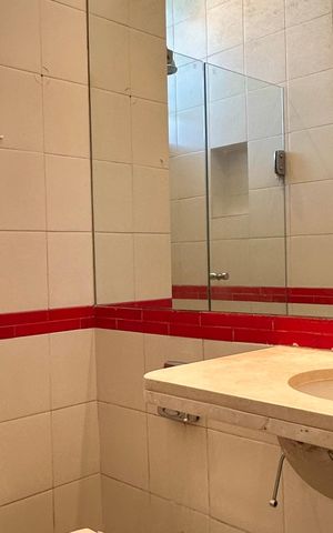 Apartamento à venda com 165m², 3 quartos e 1 vaga Apartamento à venda com 165m², 3 quartos e 1 vagaBanheiro