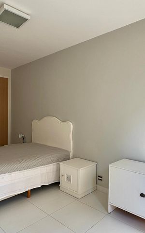 Apartamento à venda com 165m², 3 quartos e 1 vaga Apartamento à venda com 165m², 3 quartos e 1 vagaQuarto 02