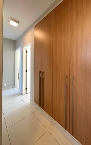 Apartamento à venda com 165m², 3 quartos e 1 vaga Apartamento à venda com 165m², 3 quartos e 1 vagaCorredor