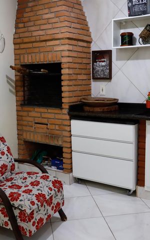 Casa à venda com 215m², 3 quartos e 4 vagas Casa à venda com 215m², 3 quartos e 4 vagasÁrea comum