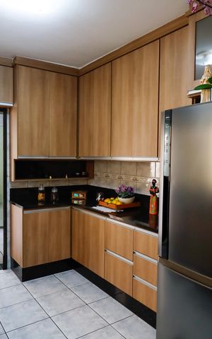 Casa à venda com 215m², 3 quartos e 4 vagas Casa à venda com 215m², 3 quartos e 4 vagasCozinha