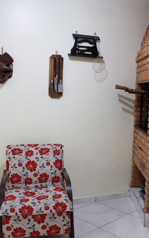 Casa à venda com 215m², 3 quartos e 4 vagas Casa à venda com 215m², 3 quartos e 4 vagasÁrea comum