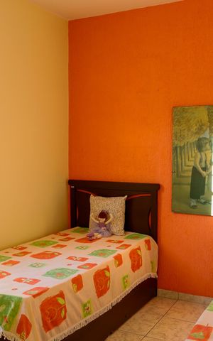 Casa à venda com 215m², 3 quartos e 4 vagas Casa à venda com 215m², 3 quartos e 4 vagasQuarto 1