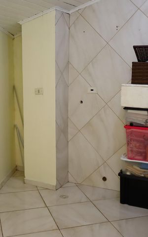 Casa à venda com 215m², 3 quartos e 4 vagas Casa à venda com 215m², 3 quartos e 4 vagasÁrea comum