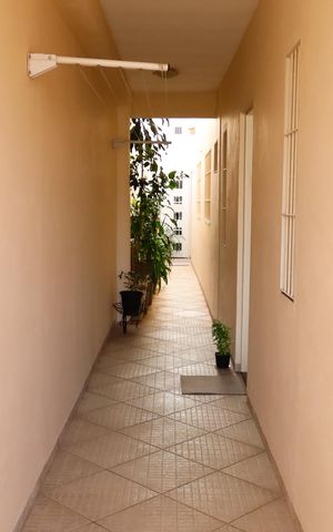 Casa à venda com 215m², 3 quartos e 4 vagas Casa à venda com 215m², 3 quartos e 4 vagasCorredor