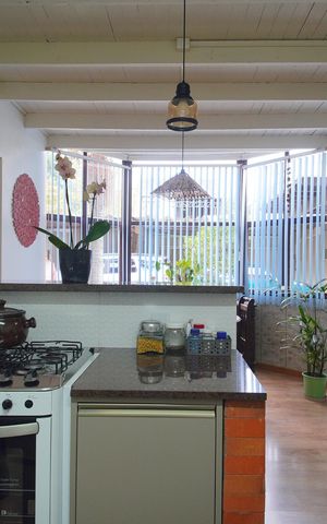 Casa de condomínio à venda com 90m², 2 quartos e 2 vagasCozinha