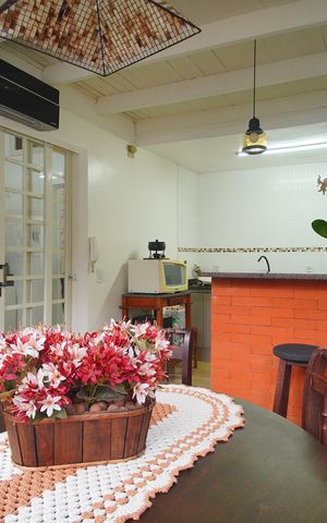 Casa de condomínio à venda com 90m², 2 quartos e 2 vagasSala de Jantar