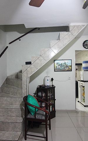 Casa à venda com 94m², 2 quartos e 1 vagaSala