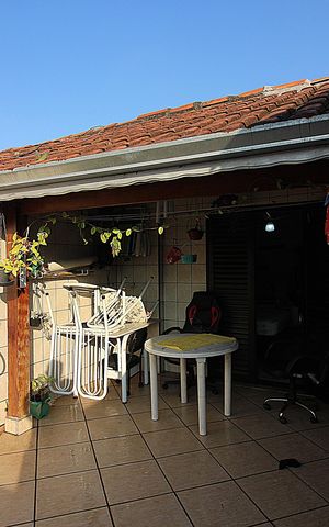 Casa à venda com 94m², 2 quartos e 1 vaga Varanda do Quarto 1