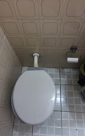 Casa à venda com 94m², 2 quartos e 1 vagaBanheiro de serviço