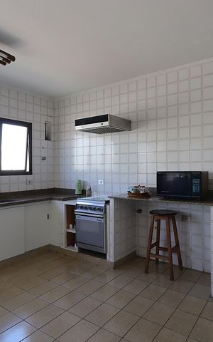 Apartamento à venda com 136m², 2 quartos e 3 vagasCozinha