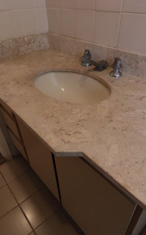 Apartamento à venda com 136m², 2 quartos e 3 vagasBanheiro da Suíte