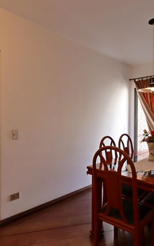 Apartamento à venda com 136m², 2 quartos e 3 vagasSala