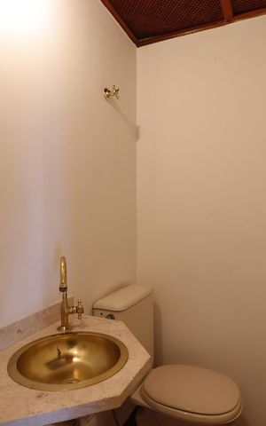Apartamento à venda com 136m², 2 quartos e 3 vagasLavabo