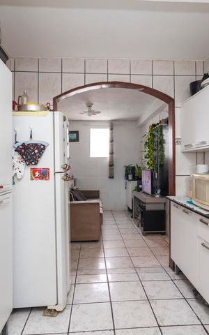 Casa à venda com 200m², 7 quartos e 2 vagas Casa à venda com 200m², 7 quartos e 2 vagasCasa 01 - Banheiro