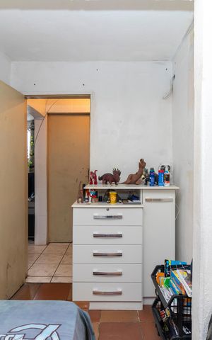 Casa à venda com 200m², 7 quartos e 2 vagas Casa à venda com 200m², 7 quartos e 2 vagasCasa 01 - Quarto 3
