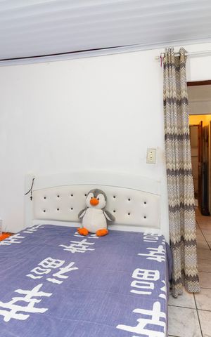 Casa à venda com 200m², 7 quartos e 2 vagas Casa à venda com 200m², 7 quartos e 2 vagasCasa 01 - Quarto 1