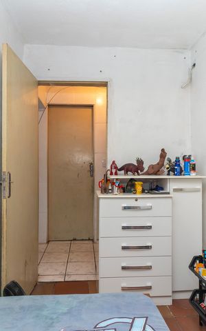 Casa à venda com 200m², 7 quartos e 2 vagas Casa à venda com 200m², 7 quartos e 2 vagasCasa 01 - Quarto 3