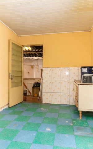 Casa à venda com 200m², 7 quartos e 2 vagas Casa à venda com 200m², 7 quartos e 2 vagasCasa 02 - Cozinha